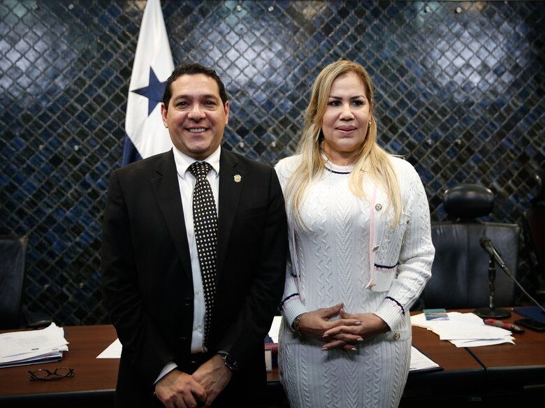 Comisión de Credenciales recomienda ratificación de Raúl Fernández como director de Ampyme