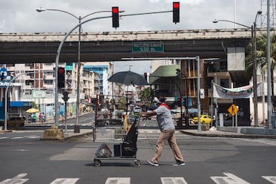 Contrataciones Públicas reanuda licitación para la renovación de la Plaza 5 de Mayo