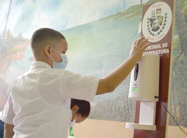 El 43% de las escuelas sigue en clases a distancia