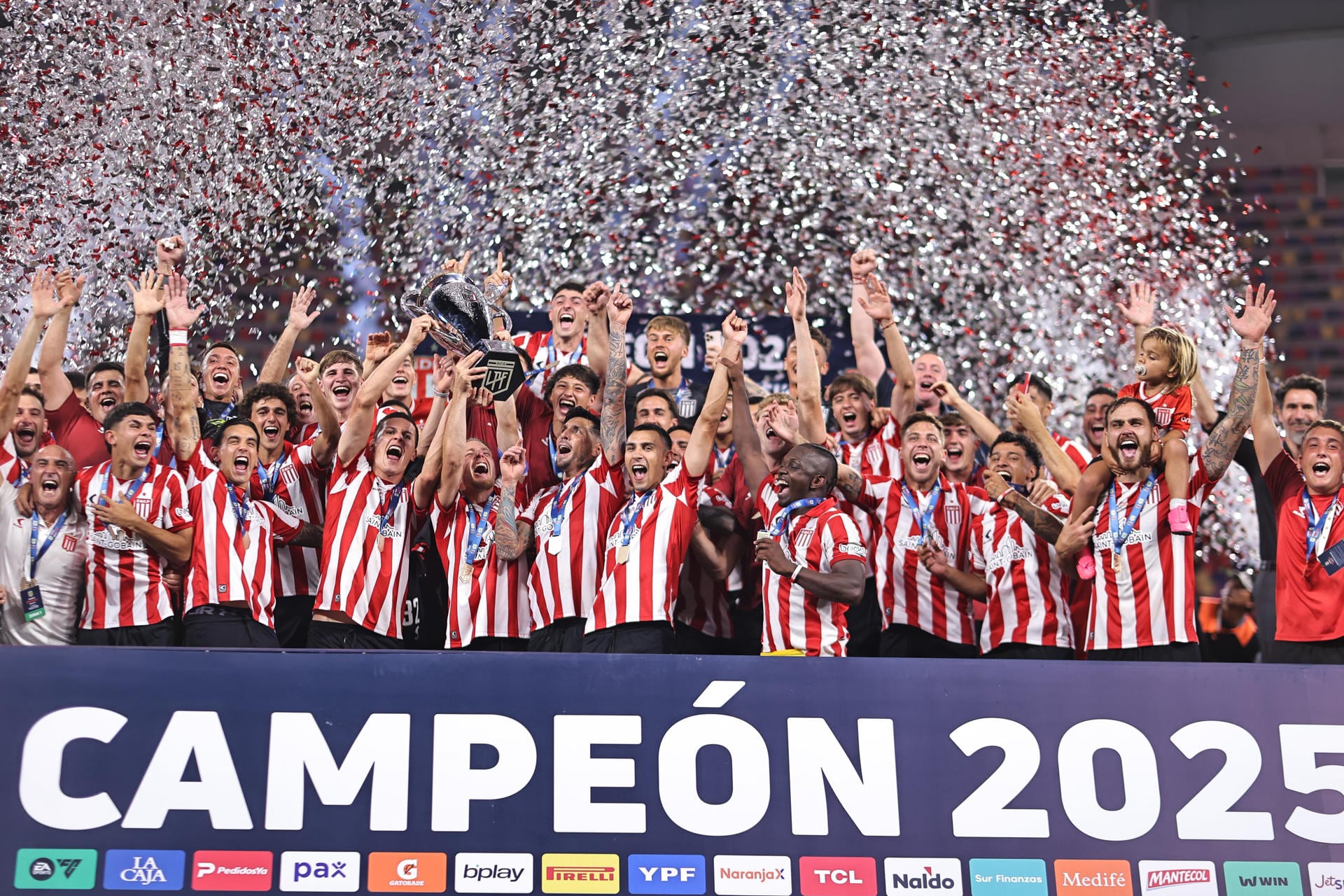 Estudiantes y Platense definen el Trofeo de Campeones en un clásico histórico