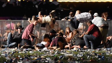 Al menos 58 muertos y 515 heridos en balacera en concierto en Las Vegas