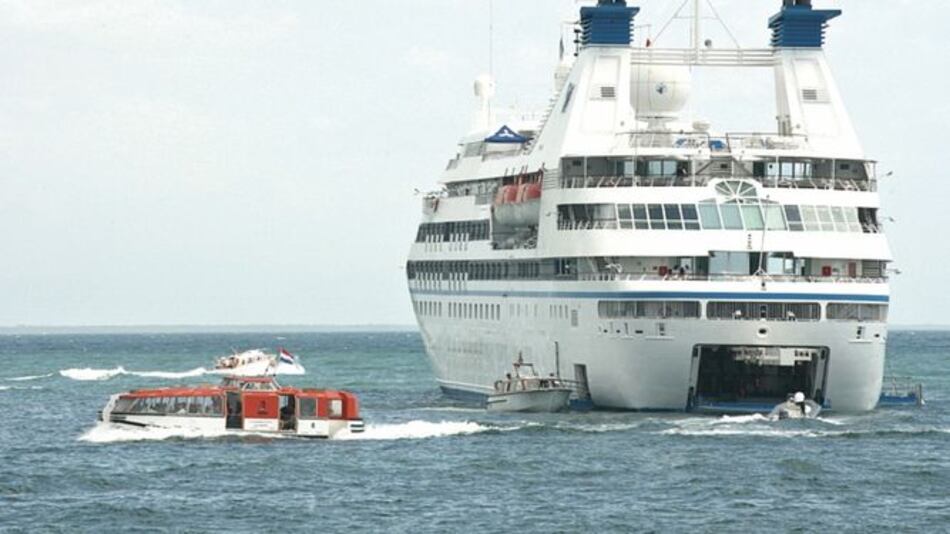 Negocian con 3 líneas de crucero