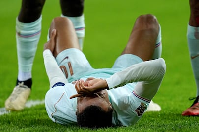 Mbappé estará entre 10 y 12 días de baja por una hiperextensión de la rodilla izquierda