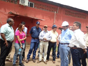 Trabajadores de Campos de Pesé piden subir el precio del etanol