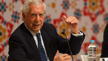 Mario Vargas Llosa espera una transición 'indolora' en Cuba