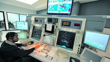 Dos ofertas para habilitar centro de control aéreo