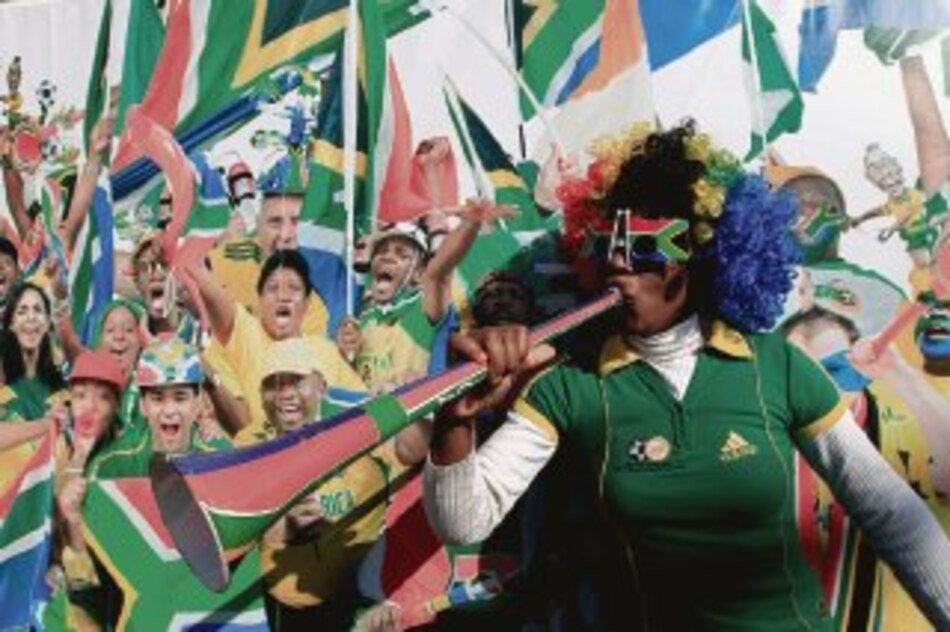 Vuvuzelas causan polémica en Mundial