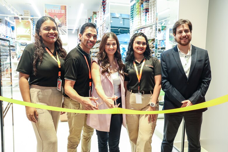 Payless reinaugura su tienda insignia en Multiplaza