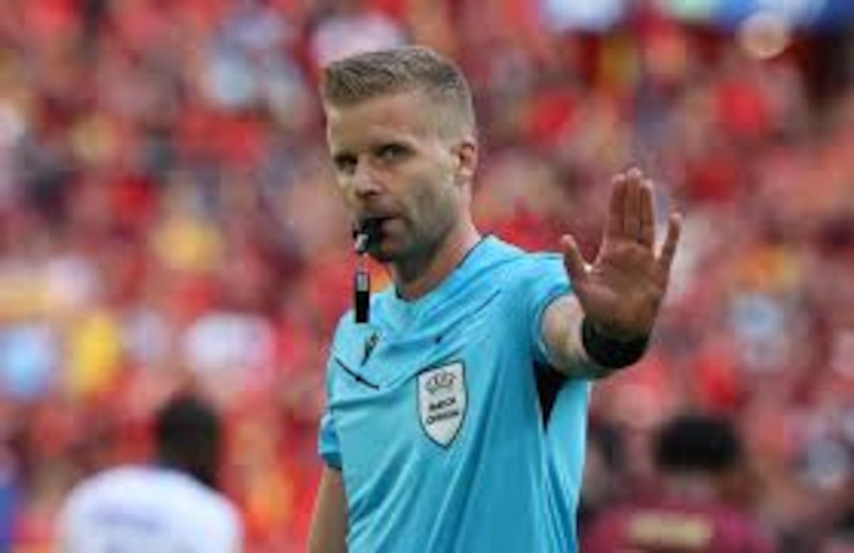 Glenn Nyberg será el árbitro del debut de La Roja en el Mundial 2026