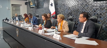 Cortizo dijo a los periodistas ‘váyanse tranquilos’, pero la Asamblea continuará las consultas sobre el proyecto de ley 1031