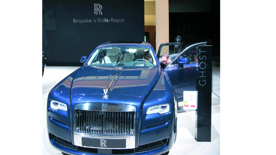 Rolls-Royce paga tras investigaciones