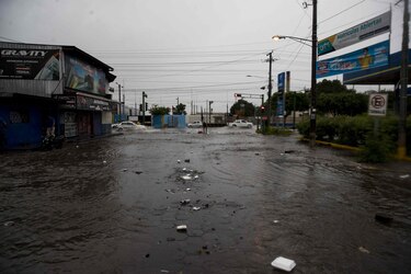 Nicaragua espera bajo resguardo el impacto de la tormenta tropical Bonnie