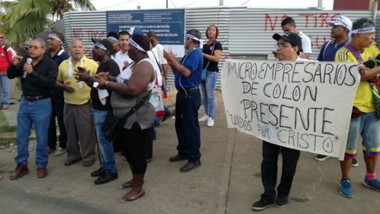 Ciudadanos marchan en Colón