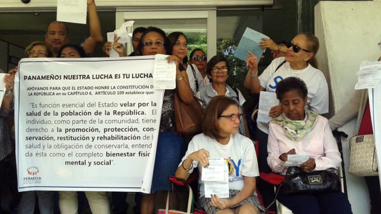 Pacientes con enfermedades crónicas y degenerativas protestan ante la falta de medicinas