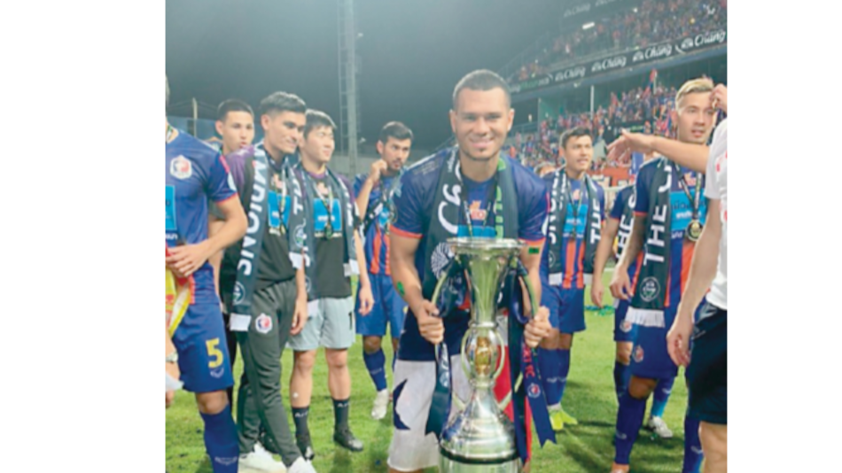 El Toro Blackburn gana copa tailandesa con el Port FC