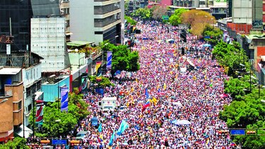 Oposición denuncia represión violenta y llama a gran marcha