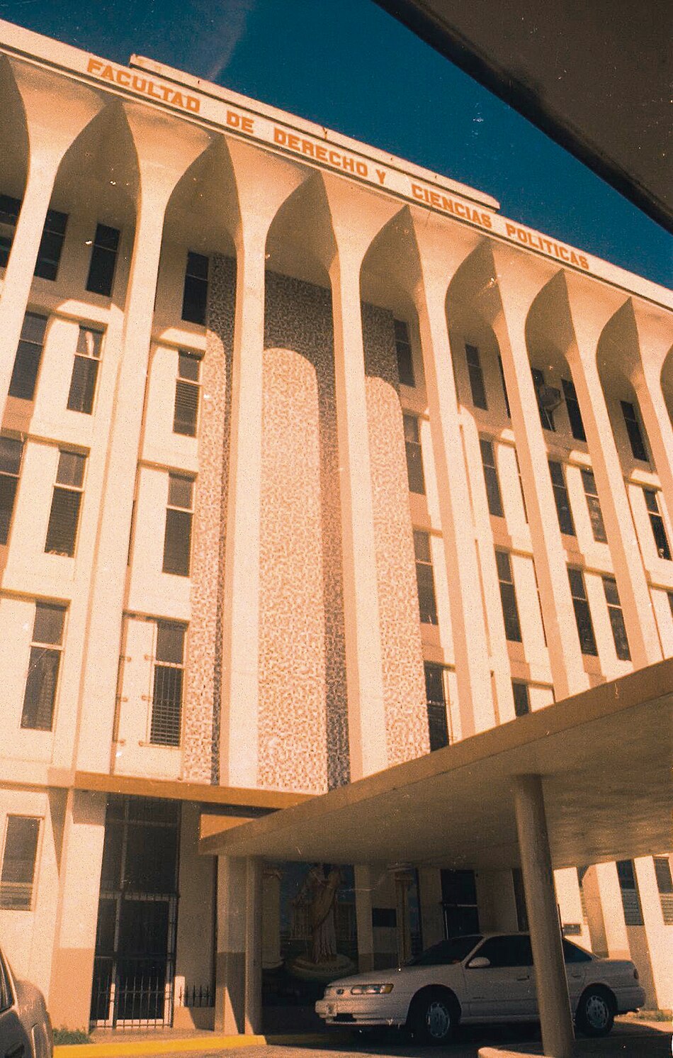 La politología y el problema sistémico de la Universidad de Panamá