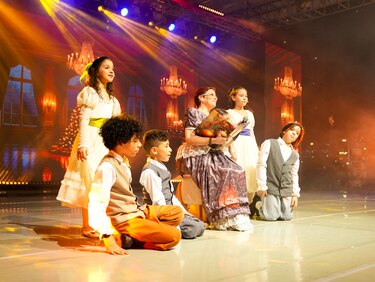 Town Center Costa del Este celebró su encendido navideño con un gran show y la magia del Ballet Nacional