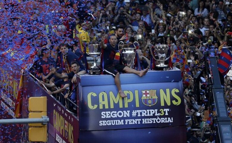Barcelona celebra quinto título en Champions con desfile
