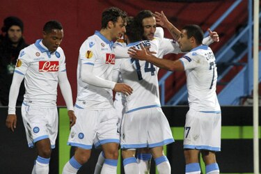 Napoli y Everton pisan fuerte en la Liga Europa