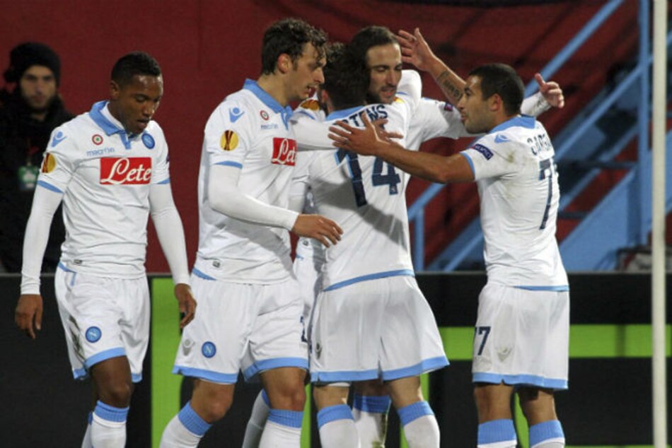 Napoli y Everton pisan fuerte en la Liga Europa