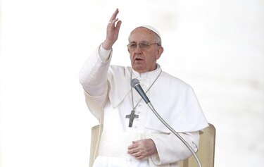 El papa Francisco celebra el primer Viernes Santo de su pontificado