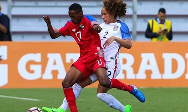 Con 10 jugadores, Panamá derrota a Estados Unidos