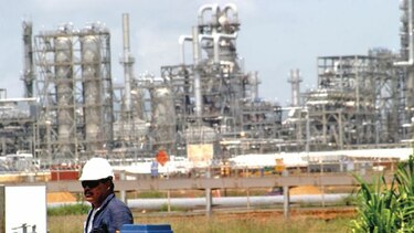 Crisis provoca estampida de obreros de Pdvsa