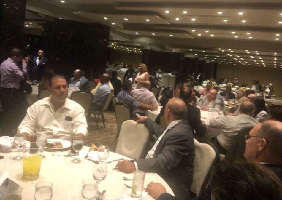 Diputados del PRD y CD discuten control de la nueva directiva de la Asamblea Nacional