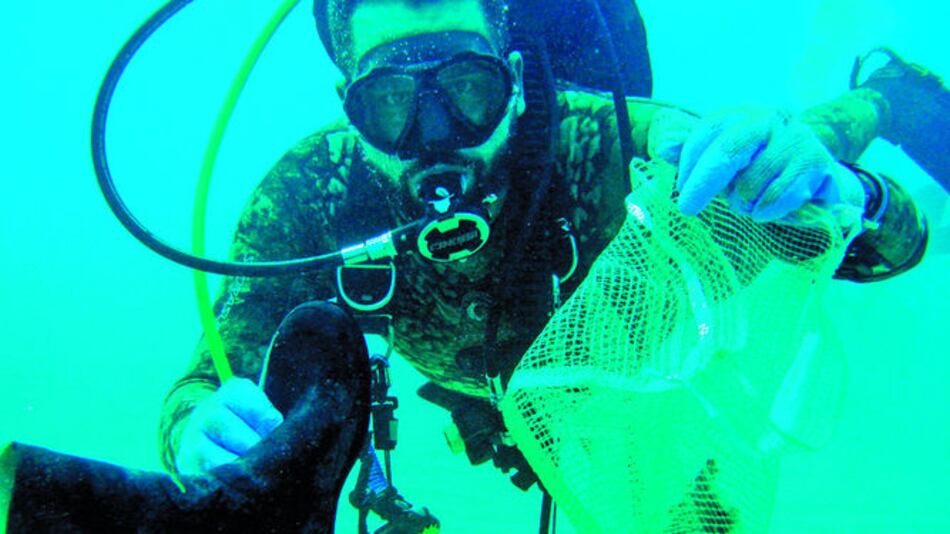 Limpieza en el fondo del mar