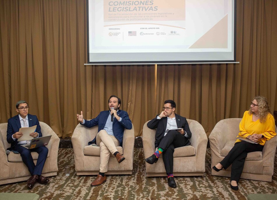 Fiscalizar las comisiones legislativas, desafío ciudadano