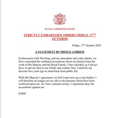 El príncipe Andrés anuncia que dejará todos sus títulos reales