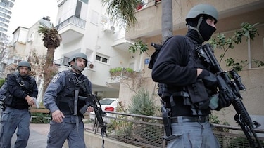 Policía israelí sigue buscando al autor de mortal ataque en Tel Aviv