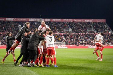 Girona golpea al Barça y agrava la crisis azulgrana