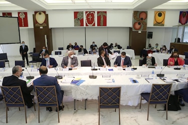 Magistrados del Tribunal Electoral y diputados vuelven a reunirse este lunes