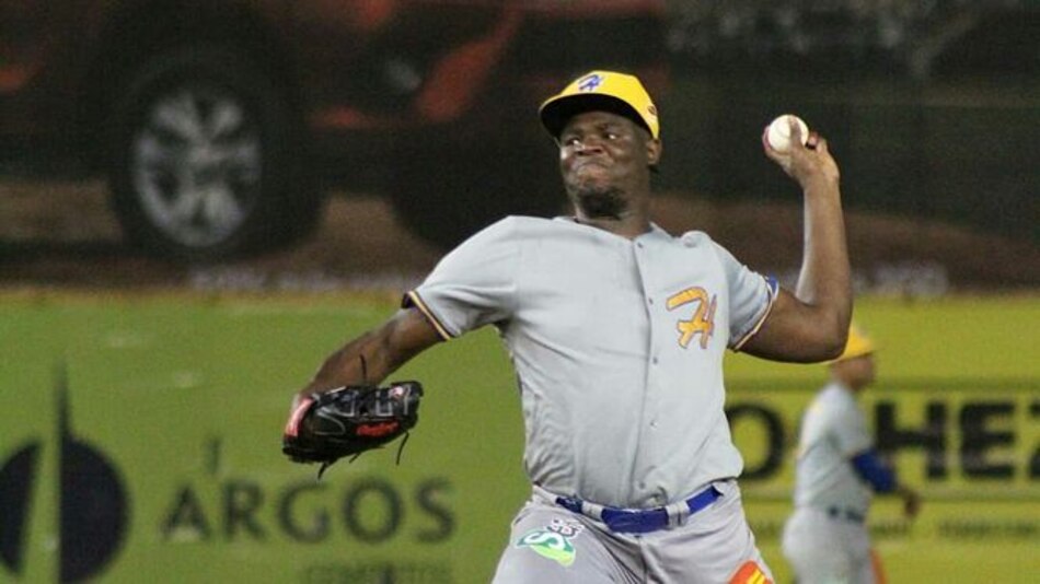 Herrera domina a Bocas y empata la serie semifinal