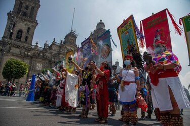 Indígenas mexicanos honran el último día soberano del imperio azteca