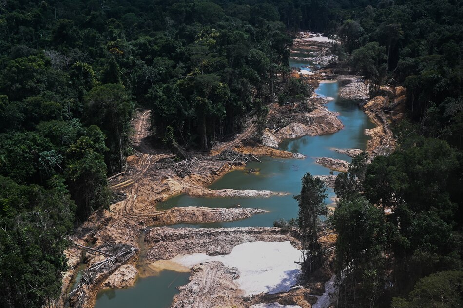 Documental retrata la lucha de los indígenas contra la minería ilegal en la Amazonía