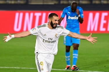 Benzema anota dos y Asensio reaparece con otro tanto en goleada del Real Madrid