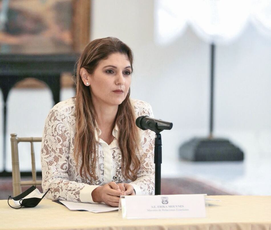 Inversiones y exportaciones, en agenda de gira asiática de Mouynes