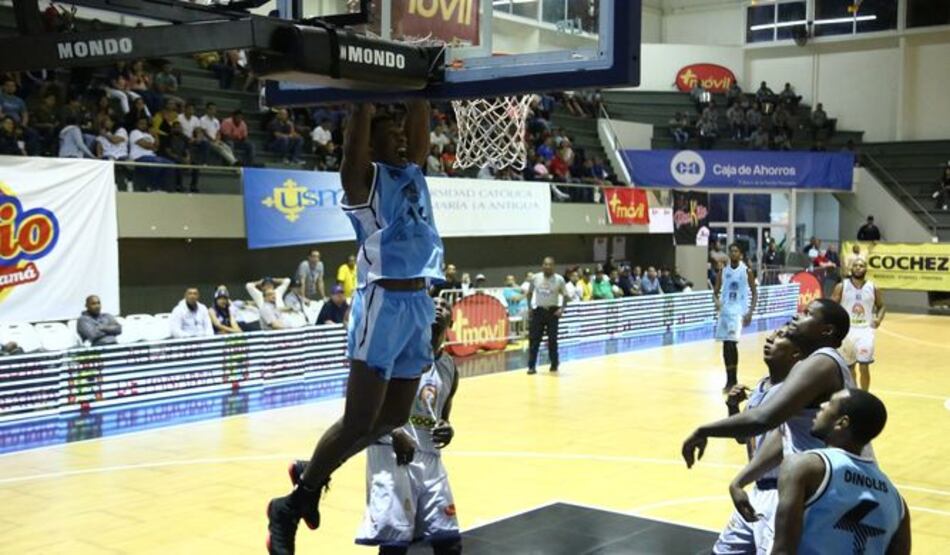 Panteras dan otro paso hacia la semifinal