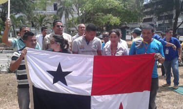 Miembros de varios países se manifiestan a favor del pueblo cubano