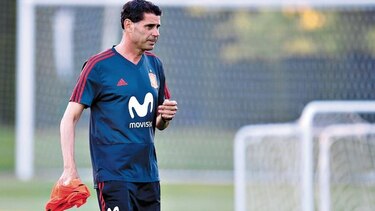 España cambia técnico en un tiempo récord