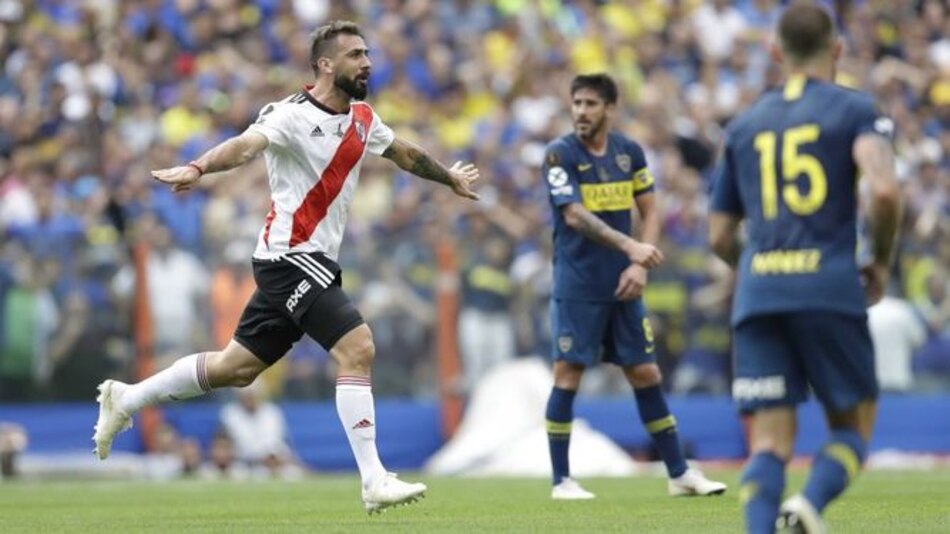 Boca y River igualan 2-2 en la ida de la superfinal de Copa Libertadores