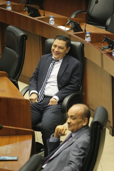 Más trabajo en comisiones, pero grandes deudas por saldar: la recta final de la Asamblea