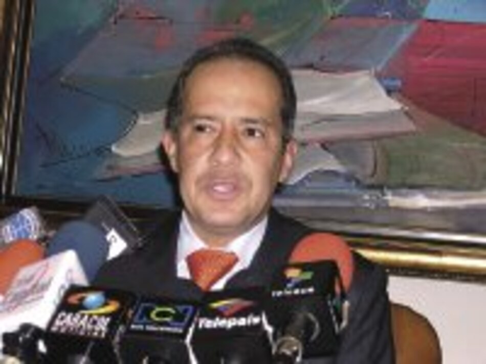 Juez decidirá el futuro del juicio a Santofimio