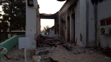Bombardeo deja 19 muertos en hospital afgano