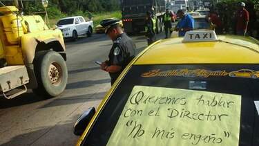Reabren vía en Chepo; taxistas se reunirán con autoridades de la ATTT