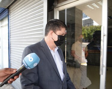 Buscan al conserje del edificio en Coco del Mar donde operaba centro oculto de vacunación