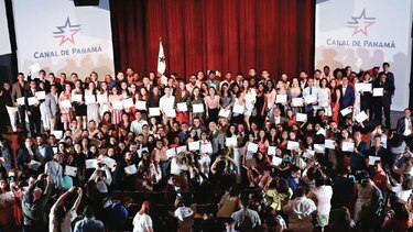 Jóvenes culminan preparación como líderes sociales